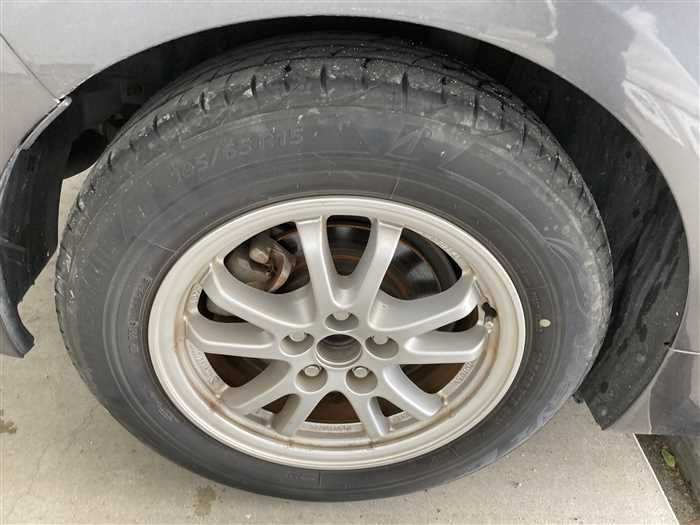2017 Toyota Prius DAA-ZVW51 (UW-6a0e68239d359)[8]