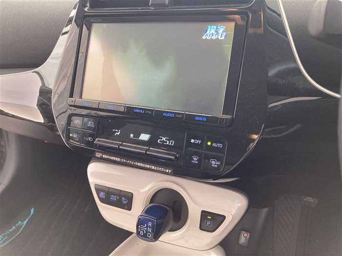 2017 Toyota Prius DAA-ZVW51 (UW-6a0e68239d359)[24]