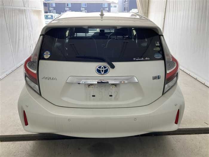 2021 Toyota Aqua 6AA-NHP10 (UW-6a0e681bf047a)[5]