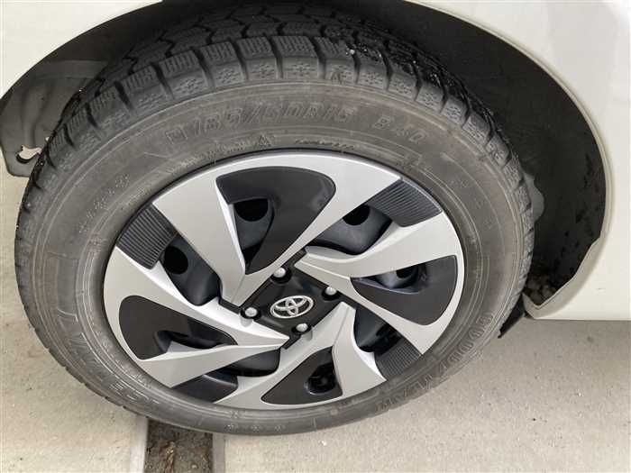 2021 Toyota Aqua 6AA-NHP10 (UW-6a0e681bf047a)[8]