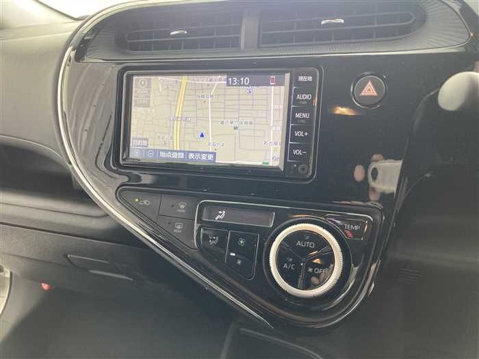 2021 Toyota Aqua 6AA-NHP10 (UW-6a0e681bf047a)[18]