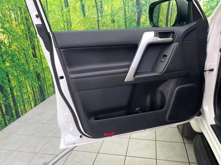2023 Toyota Land Cruiser Prado 3BA-TRJ150W (UW-6a0c6d62a310e)[29]