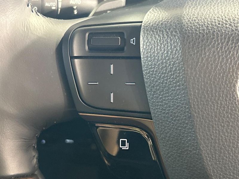 2025 Toyota Vellfire Hybrid 6AA-AAHH40W (UW-6a0d2551027b1)[21]