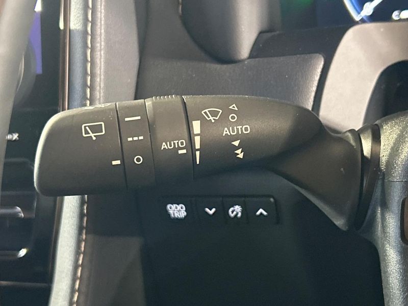 2025 Toyota Vellfire Hybrid 6AA-AAHH40W (UW-6a0d2551027b1)[24]