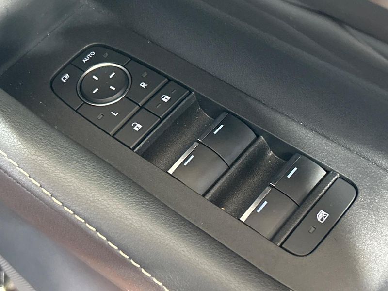 2025 Toyota Vellfire Hybrid 6AA-AAHH40W (UW-6a0d2551027b1)[15]
