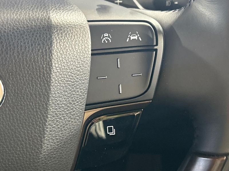 2025 Toyota Vellfire Hybrid 6AA-AAHH40W (UW-6a0d2551027b1)[20]