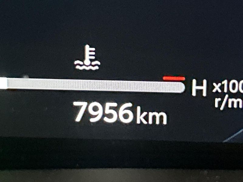 2025 Toyota Vellfire Hybrid 6AA-AAHH40W (UW-6a0d2551027b1)[2]