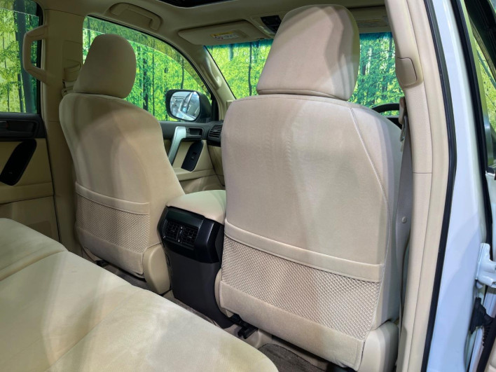 2015 Toyota Land Cruiser Prado LDA-GDJ150W (UW-6a0d25c5397c7)[26]