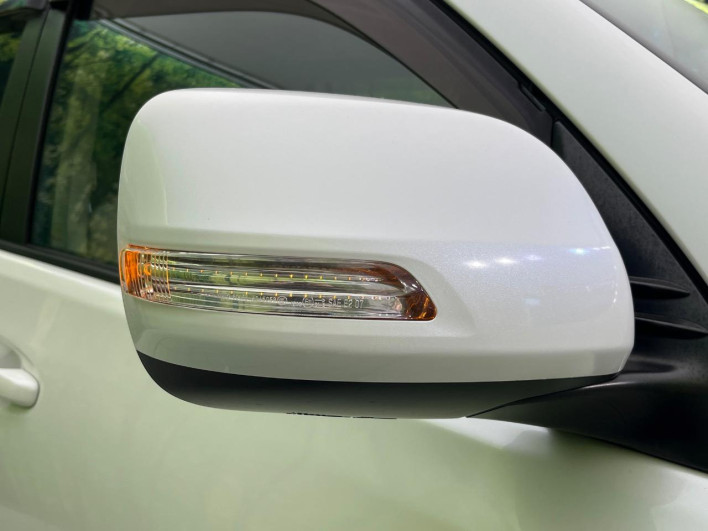 2015 Toyota Land Cruiser Prado LDA-GDJ150W (UW-6a0d25c5397c7)[13]
