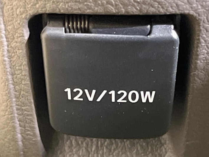 2015 Toyota Land Cruiser Prado LDA-GDJ150W (UW-6a0d25c5397c7)[29]