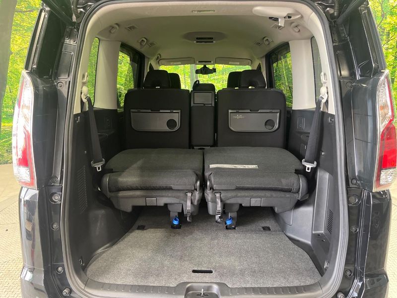 2016 Nissan Serena DAA-GFC27 (UW-6a0d25c7bb020)[28]