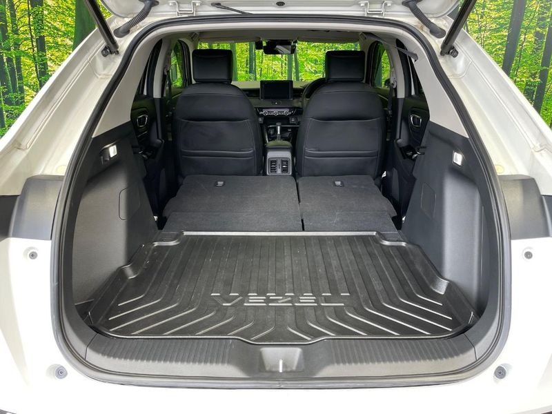 2024 Honda Vezel 6AA-RV5 (UW-6a0d26e92aca7)[25]
