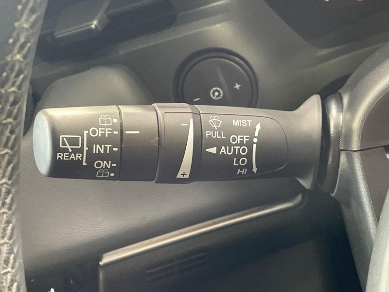 2022 Honda Vezel 6AA-RV6 (UW-6a0d26ea18270)[10]