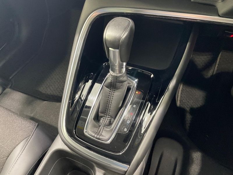 2022 Honda Vezel 6AA-RV6 (UW-6a0d26ea18270)[19]