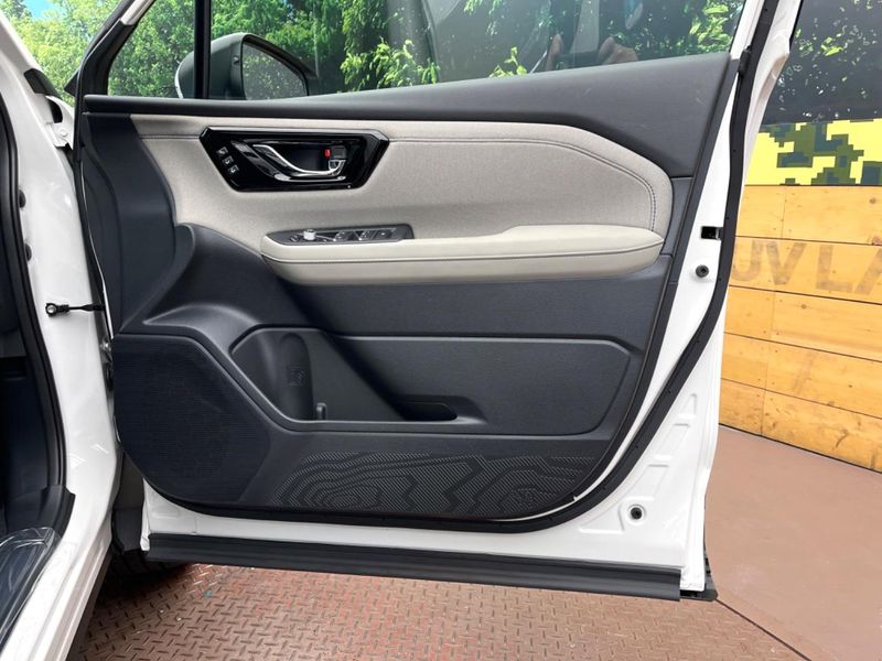 2025 Subaru Forester 5AA-SLG (UW-6a0d26f5413b1)[27]