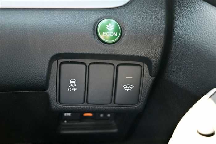 2013 Honda CR-V DBA-RM1 (UW-6a0e6815bf830)[17]