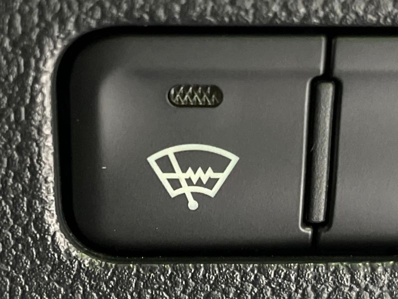 2016 Toyota Prius DAA-ZVW55 (UW-6a0e7693c525a)[27]