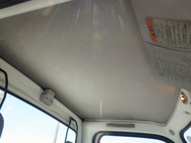 2001 Subaru Sambar Truck TT1 (UW-6a1ea98d76d7c)[16]