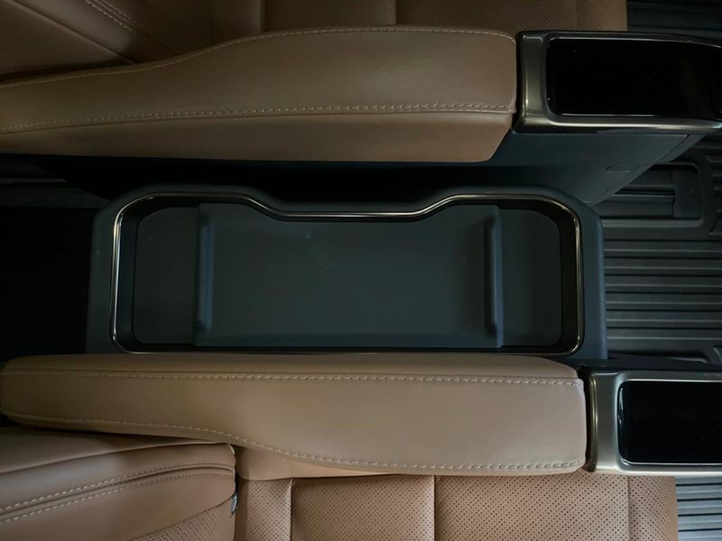 2024 Toyota Vellfire Hybrid 6AA-AAHH40W (UW-6a0fc7f99d667)[23]