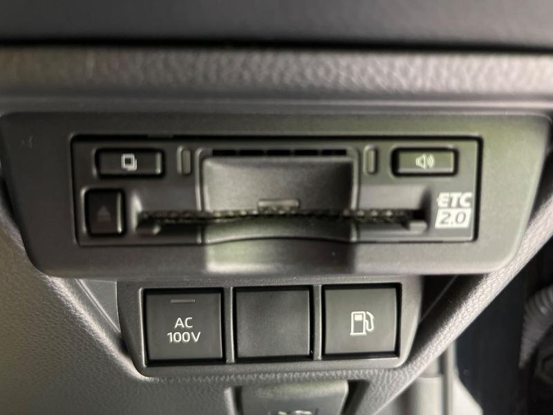 2024 Toyota Prius 6AA-MXWH60 (UW-6a0fc94827785)[16]