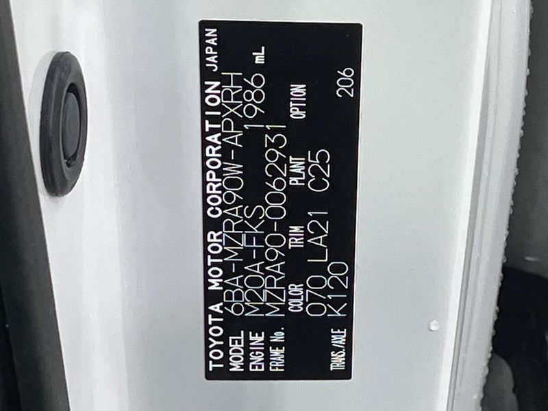 2023 Toyota Noah 6BA-MZRA90W (UW-6a0fc94e362a9)[1]
