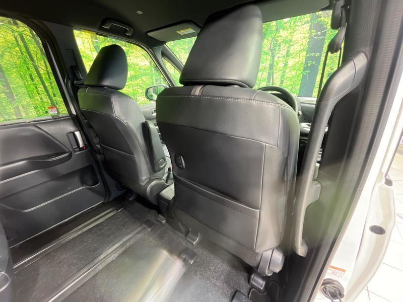2023 Toyota Noah 6BA-MZRA90W (UW-6a0fc94e362a9)[27]