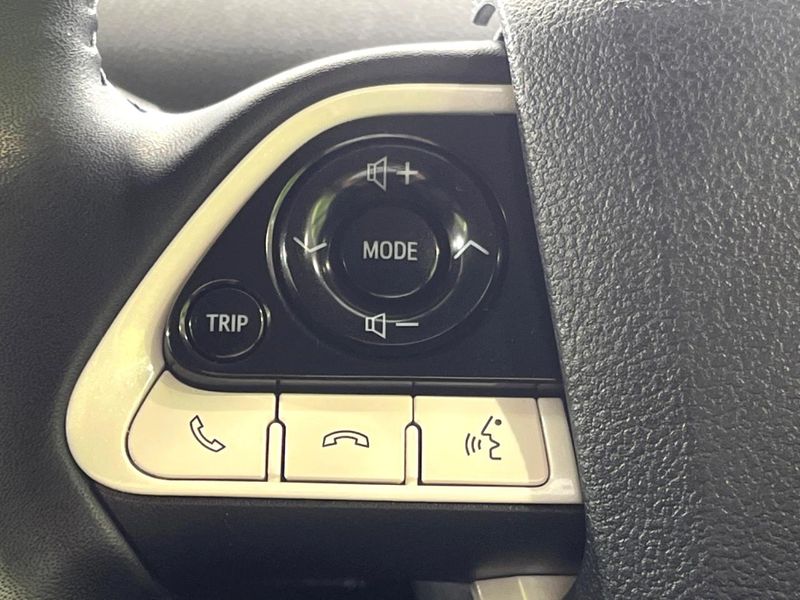 2018 Toyota Prius DAA-ZVW55 (UW-6a0fc9d679f3b)[27]