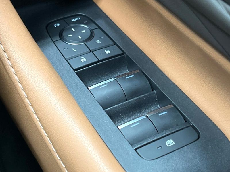 2024 Toyota Vellfire Hybrid 6AA-AAHH40W (UW-6a111997b23b3)[24]