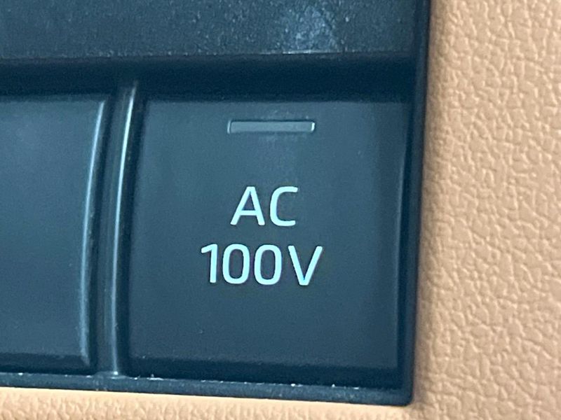 2024 Toyota Vellfire Hybrid 6AA-AAHH40W (UW-6a111997b23b3)[29]