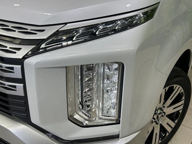 2024 Mitsubishi Delica D:5 3DA-CV1W (UW-6a1119e91e998)[5]