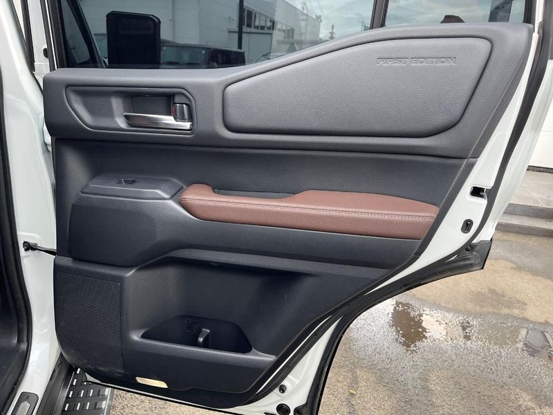 2024 Toyota Land Cruiser 250 3BA-TRJ250W (UW-6a111b62a2253)[21]