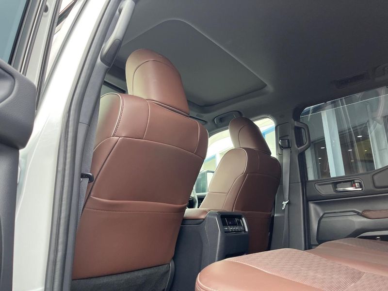 2024 Toyota Land Cruiser 250 3BA-TRJ250W (UW-6a111b62a2253)[17]