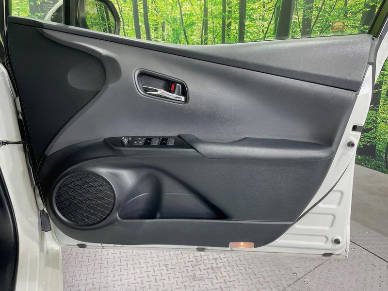 2019 Toyota Prius DAA-ZVW51 (UW-6a111babb1876)[25]