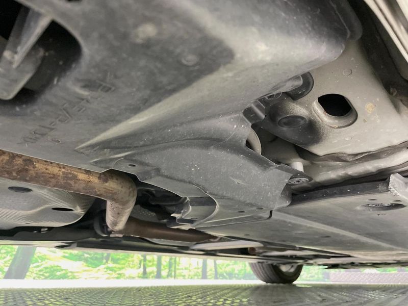 2019 Toyota Prius DAA-ZVW51 (UW-6a111babb1876)[23]