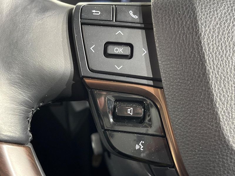 2023 Toyota Alphard Hybrid 6AA-AAHH40W (UW-6a126b39da343)[13]