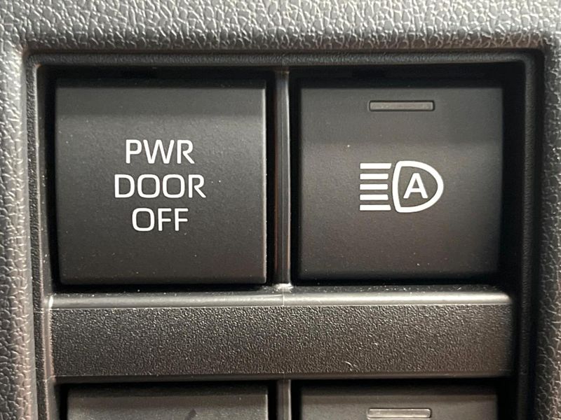 2024 Toyota Alphard Hybrid 6AA-AAHH40W (UW-6a126b3c8ebb4)[29]