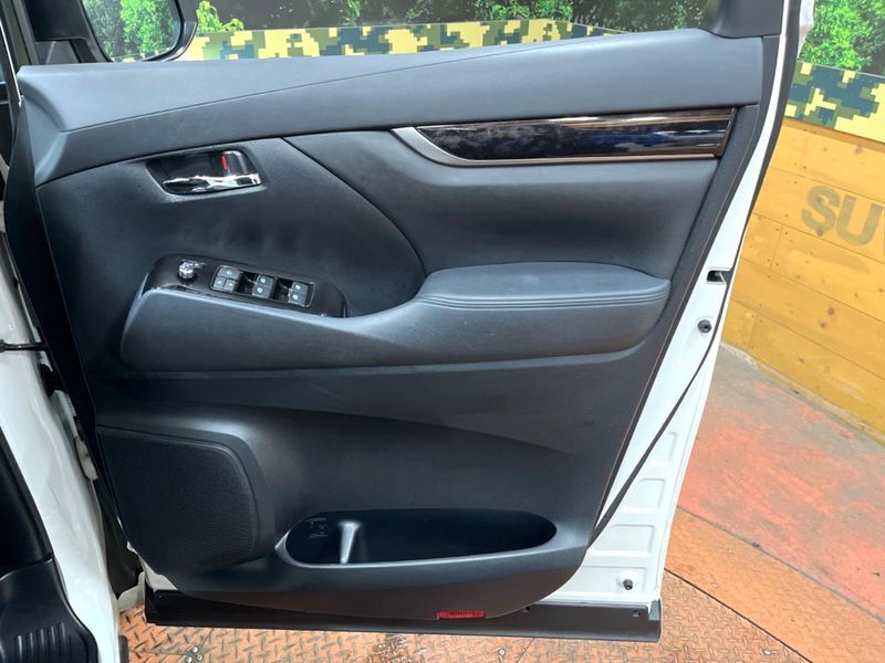 2021 Toyota Alphard 3BA-AGH30W (UW-6a126b49396a1)[26]