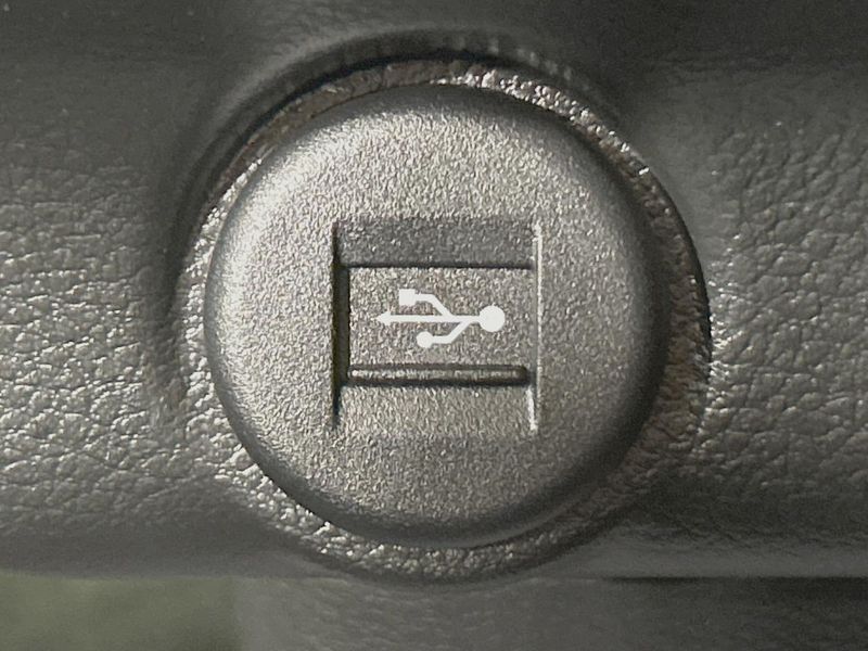 2025 Suzuki Hustler 5AA-MR92S (UW-6a126c9fec4f8)[29]