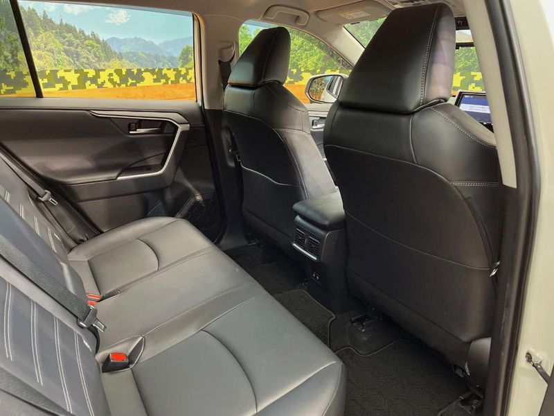 2020 Toyota RAV4 6BA-MXAA54 (UW-6a126ca6db522)[28]