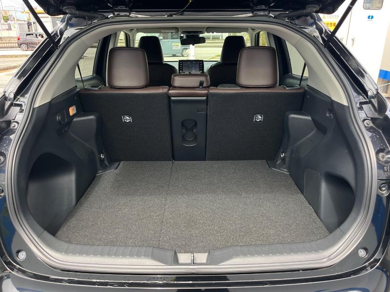 2021 Toyota Yaris Cross 6AA-MXPJ10 (UW-6a126cb23bb94)[27]