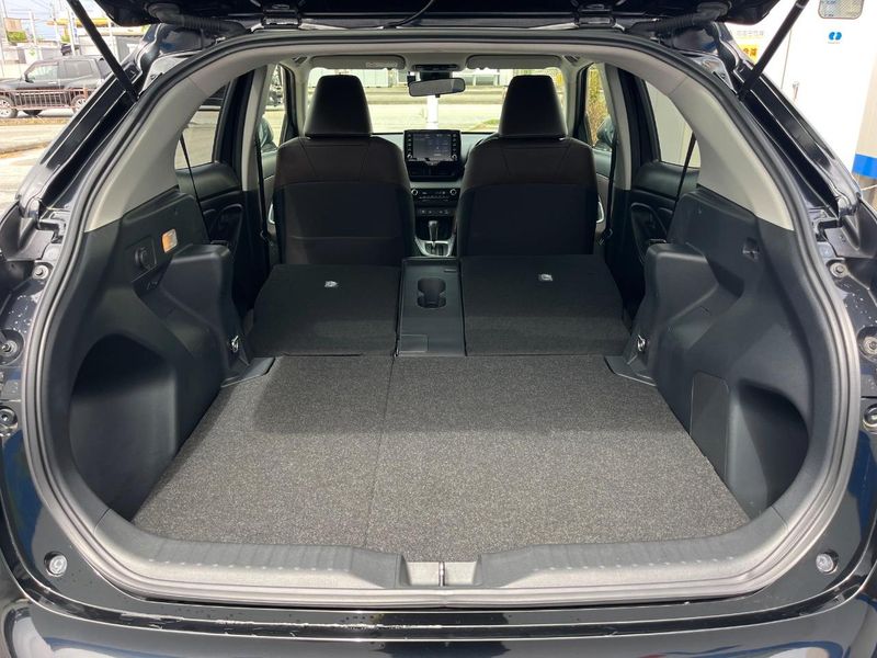 2021 Toyota Yaris Cross 6AA-MXPJ10 (UW-6a126cb23bb94)[28]