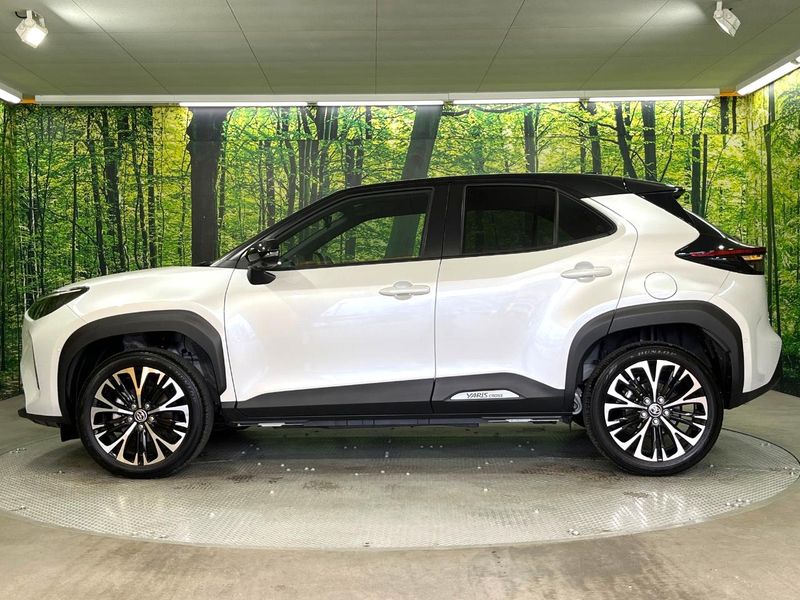 2025 Toyota Yaris Cross 6AA-MXPJ10 (UW-6a126cb430960)[12]