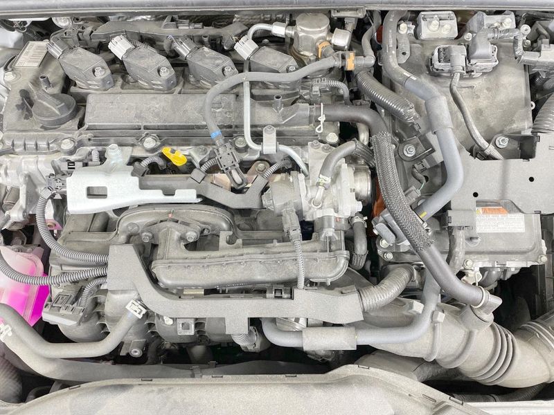 2024 Toyota Prius 6AA-MXWH65 (UW-6a126cc990763)[24]