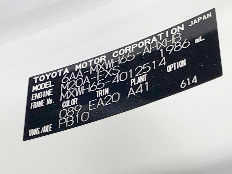 2024 Toyota Prius 6AA-MXWH65 (UW-6a126cc990763)[1]