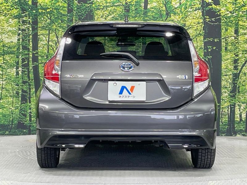 2015 Toyota Aqua DAA-NHP10 (UW-6a126cd9c811c)[17]