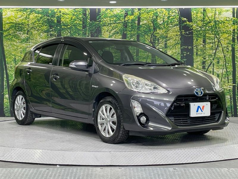 2015 Toyota Aqua DAA-NHP10 (UW-6a126cd9c811c)[14]