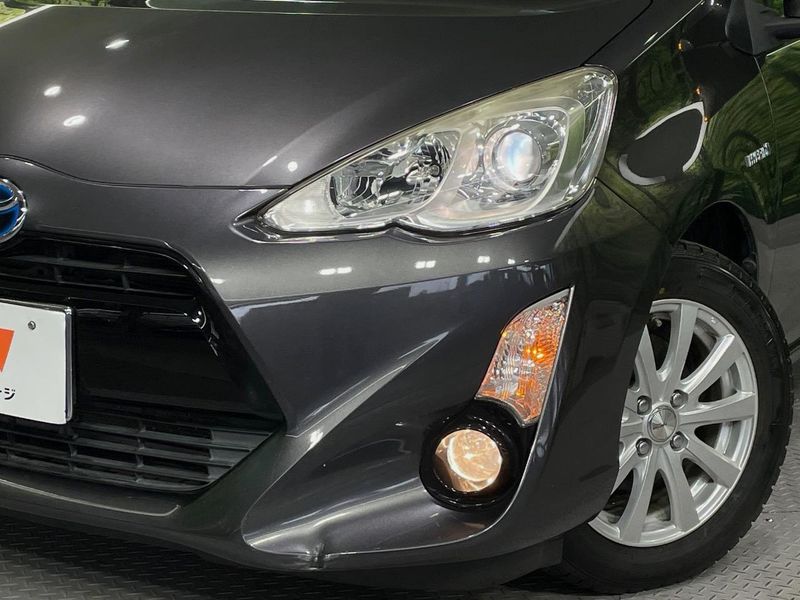 2015 Toyota Aqua DAA-NHP10 (UW-6a126cd9c811c)[11]