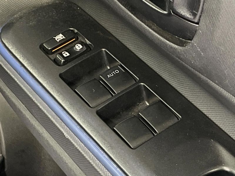 2015 Toyota Aqua DAA-NHP10 (UW-6a126cd9c811c)[26]