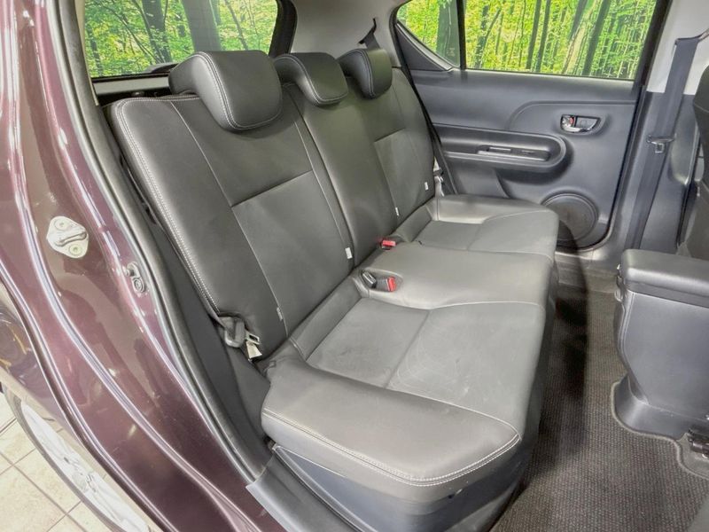 2016 Toyota Aqua DAA-NHP10 (UW-6a126cda2ba53)[24]