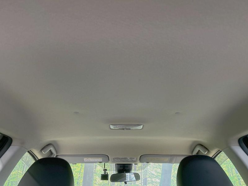 2016 Toyota Aqua DAA-NHP10 (UW-6a126cda2ba53)[26]